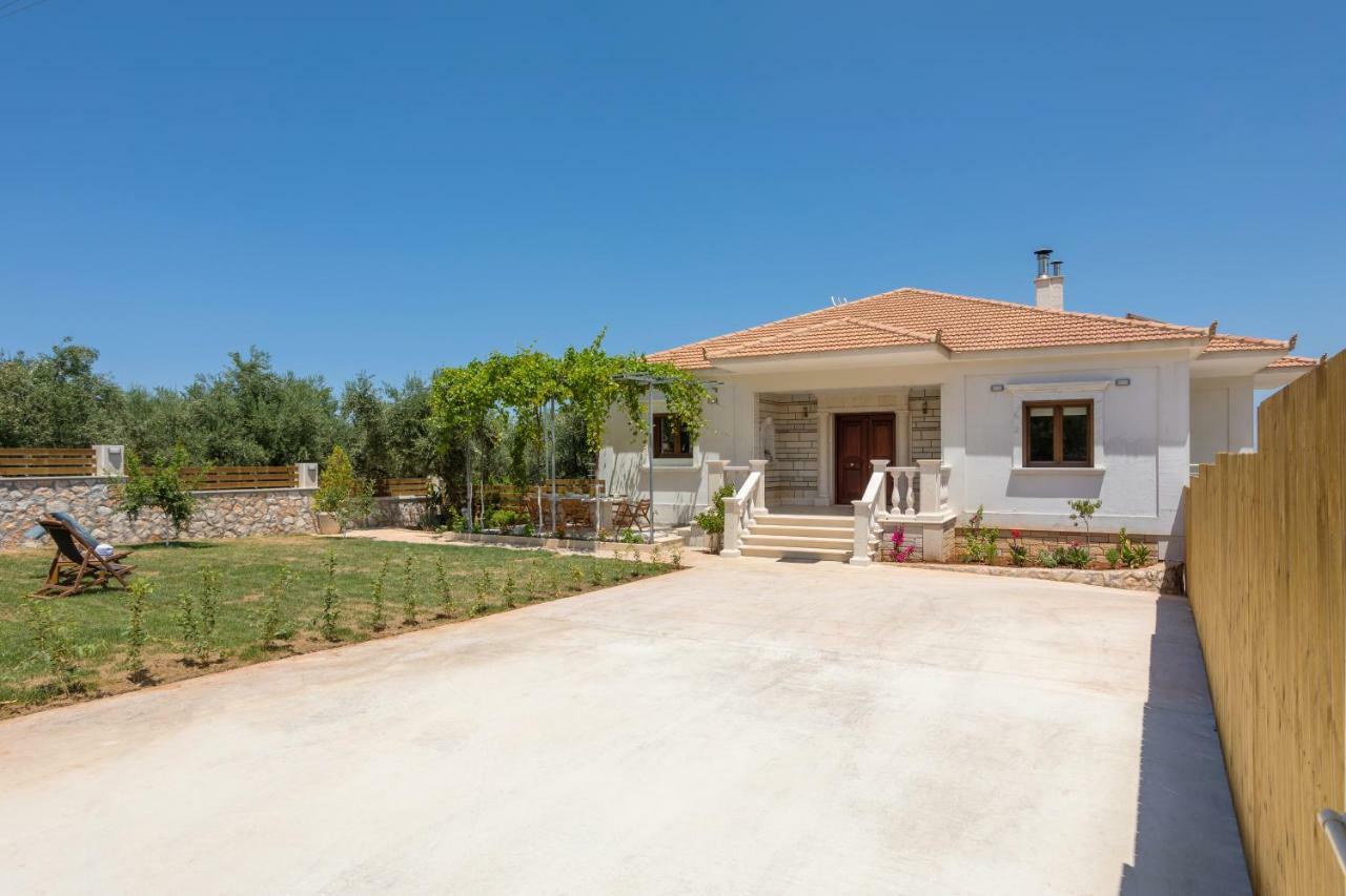 Villa Serenity Agia Marina  Exterior photo