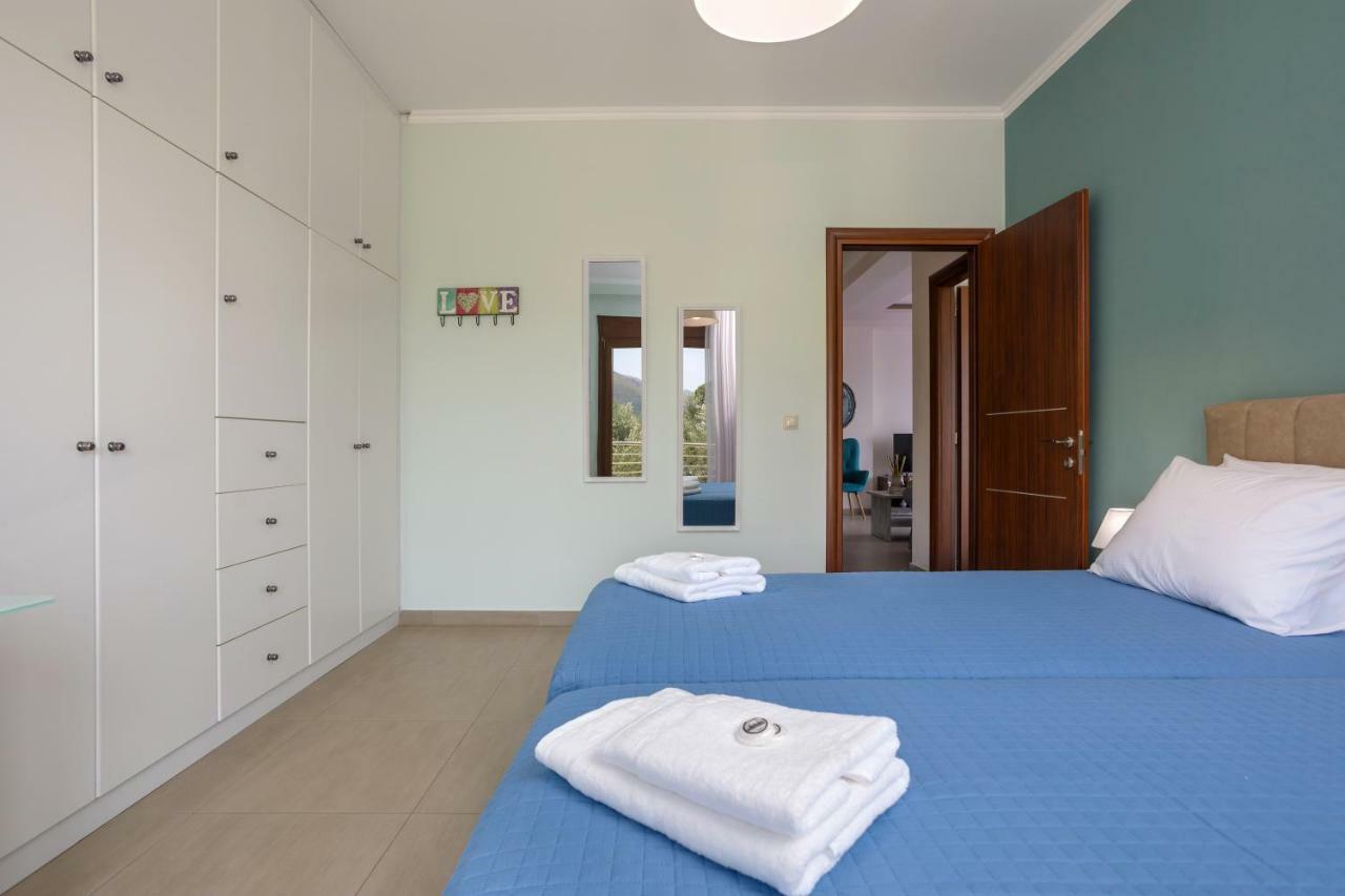 Villa Serenity Agia Marina  Exterior photo
